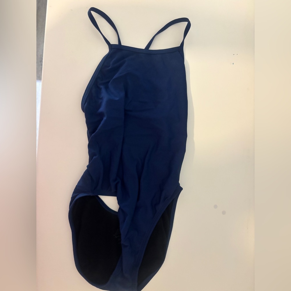 Raya - Navy (26)